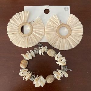 Gorgeous Shell flexible bracelet and island feel earrings